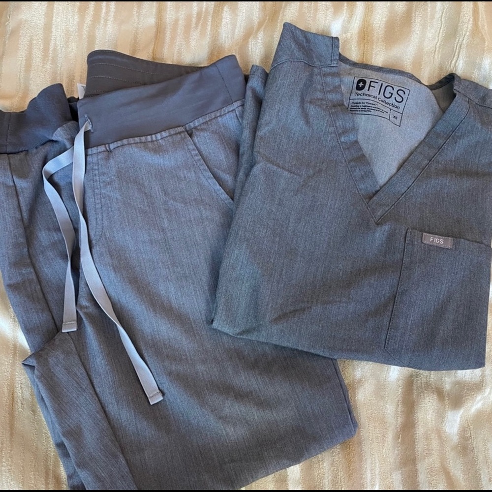 Figs Scrub Set